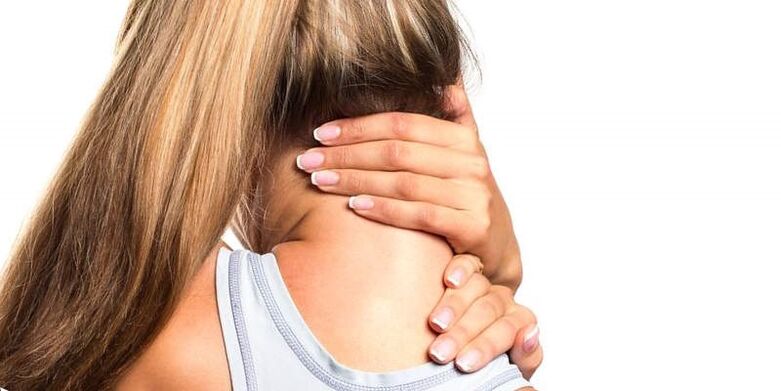 kaklo skausmas mergaitei, sergančiai osteochondroze